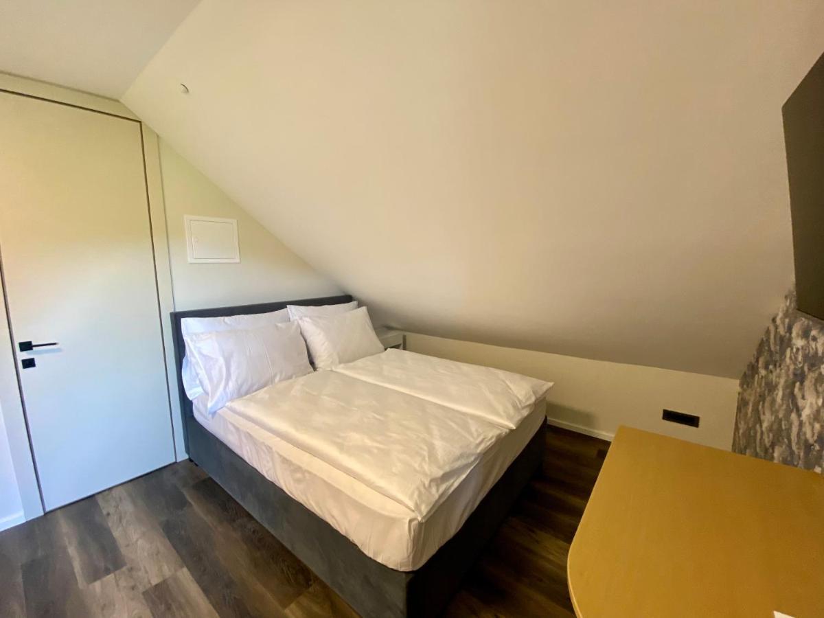 Boutique Hotel Zbilje מראה חיצוני תמונה