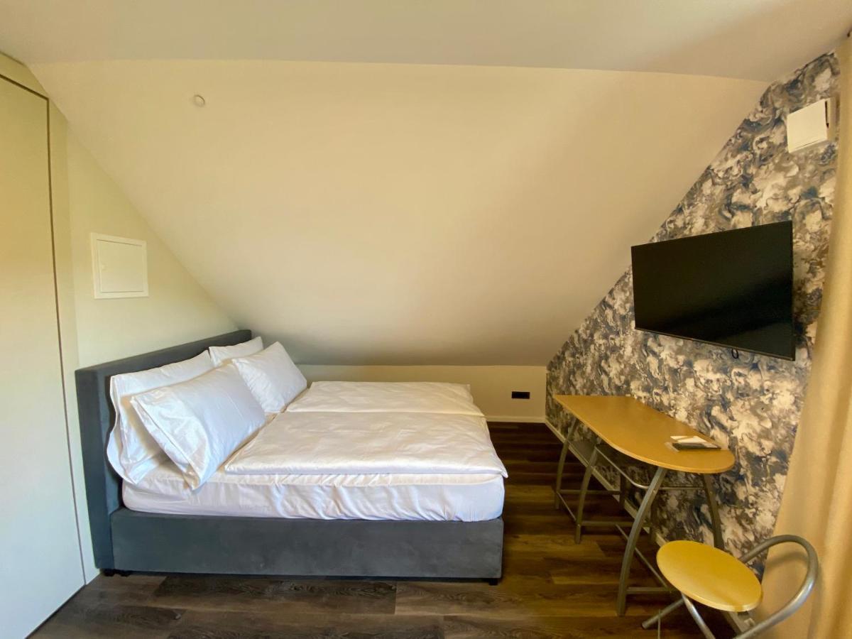 Boutique Hotel Zbilje מראה חיצוני תמונה